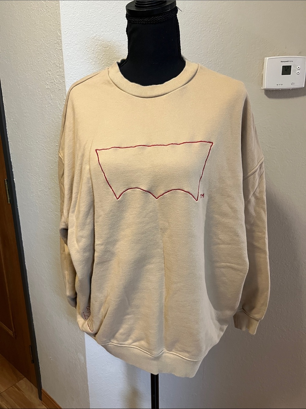 Levi's Beige Crewneck Sweatshirt with Red Outline Logo
